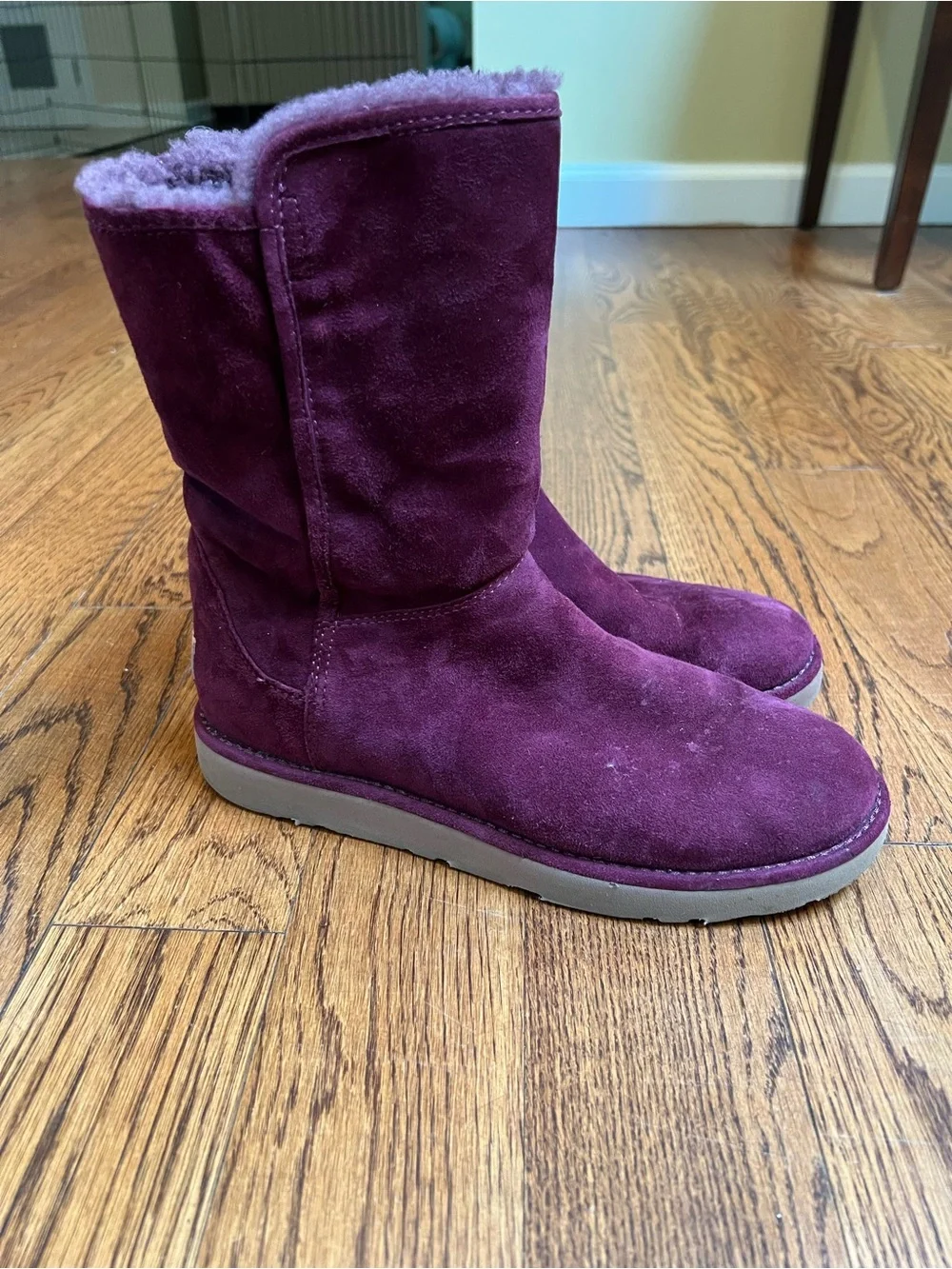 UGG Women's Burgundy Suede Mid-Calf Plush-Lined Boots